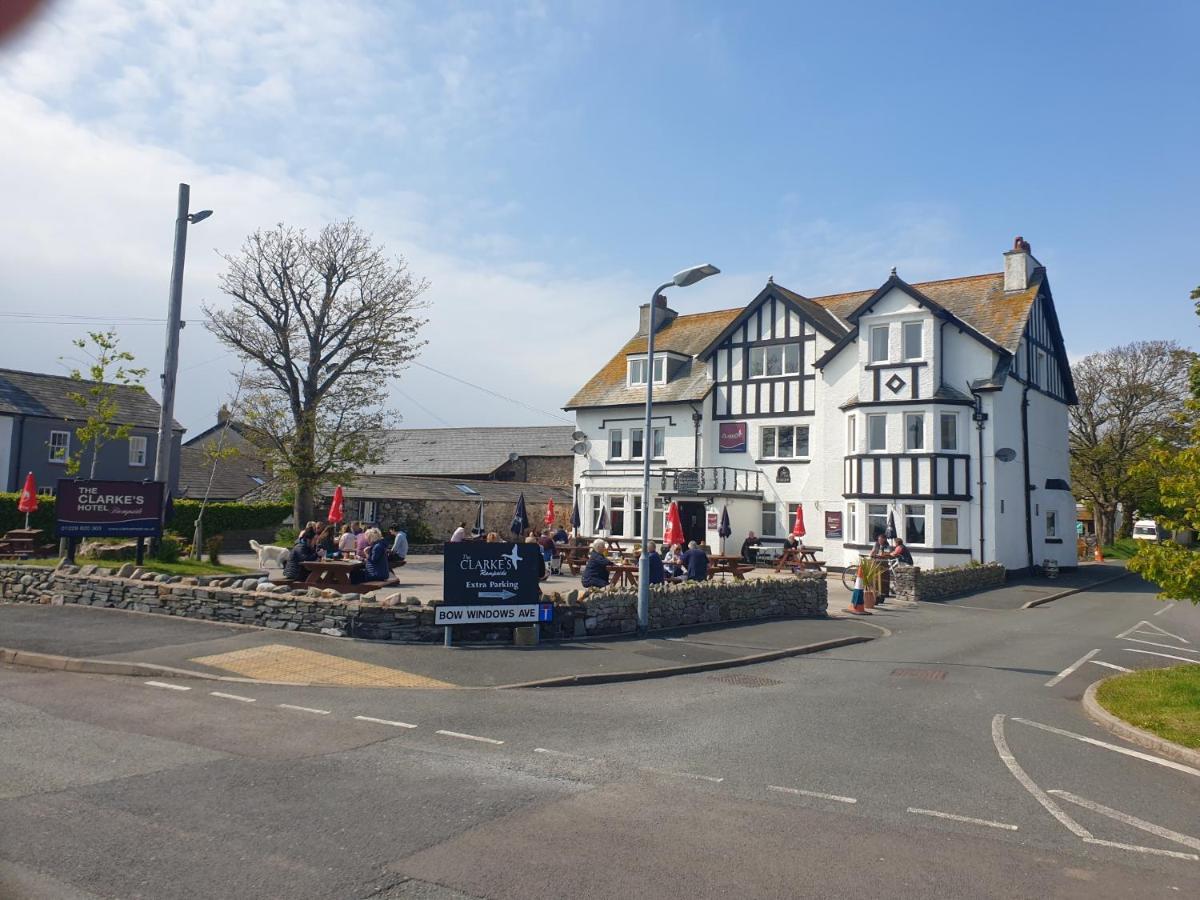 Clarkes Hotel Barrow In Furness Esterno foto