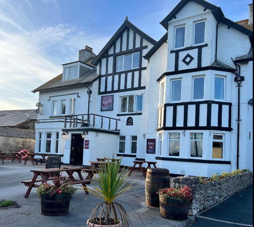 Clarkes Hotel Barrow In Furness Esterno foto
