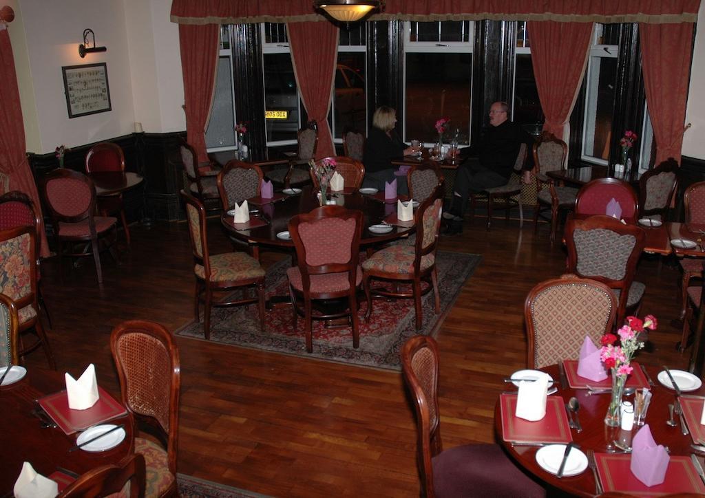 Clarkes Hotel Barrow In Furness Esterno foto