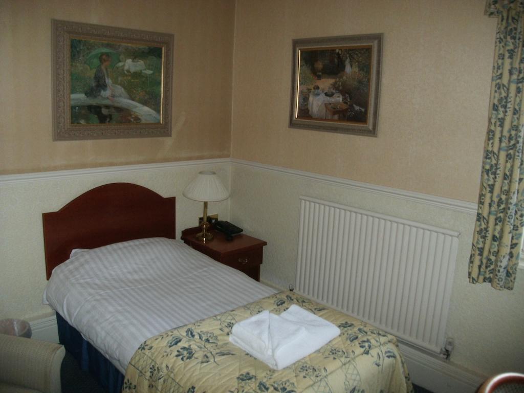 Clarkes Hotel Barrow In Furness Camera foto